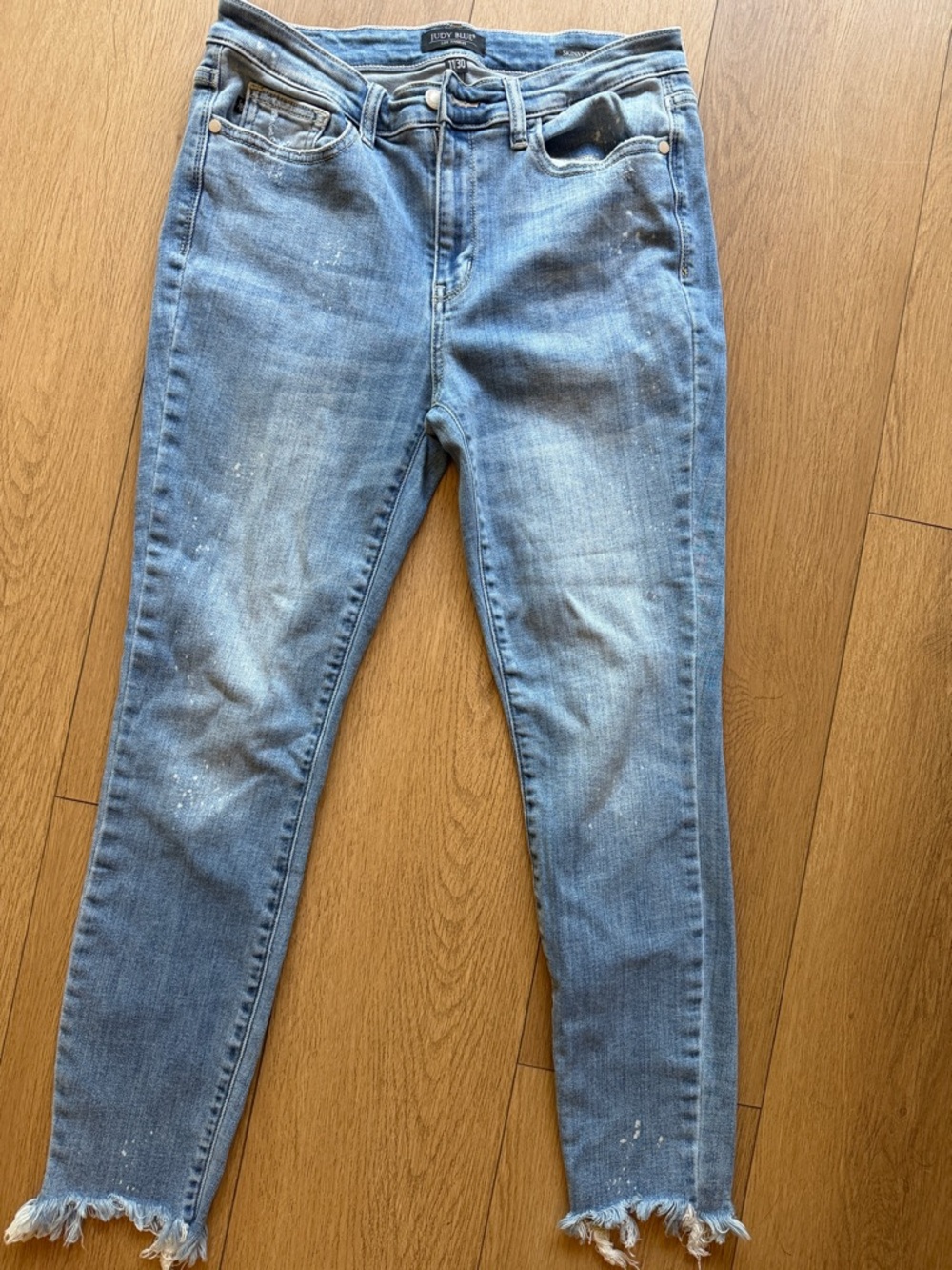 Judy Blue Light Blue Skinny Jeans with Frayed Ankles